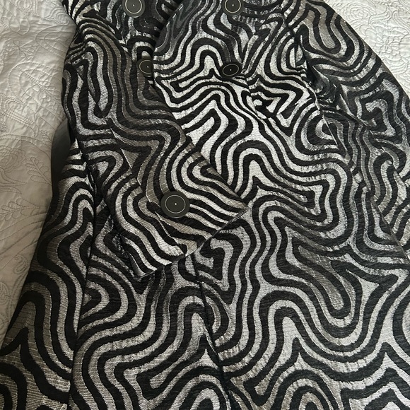 Coat - Picture 13 of 13